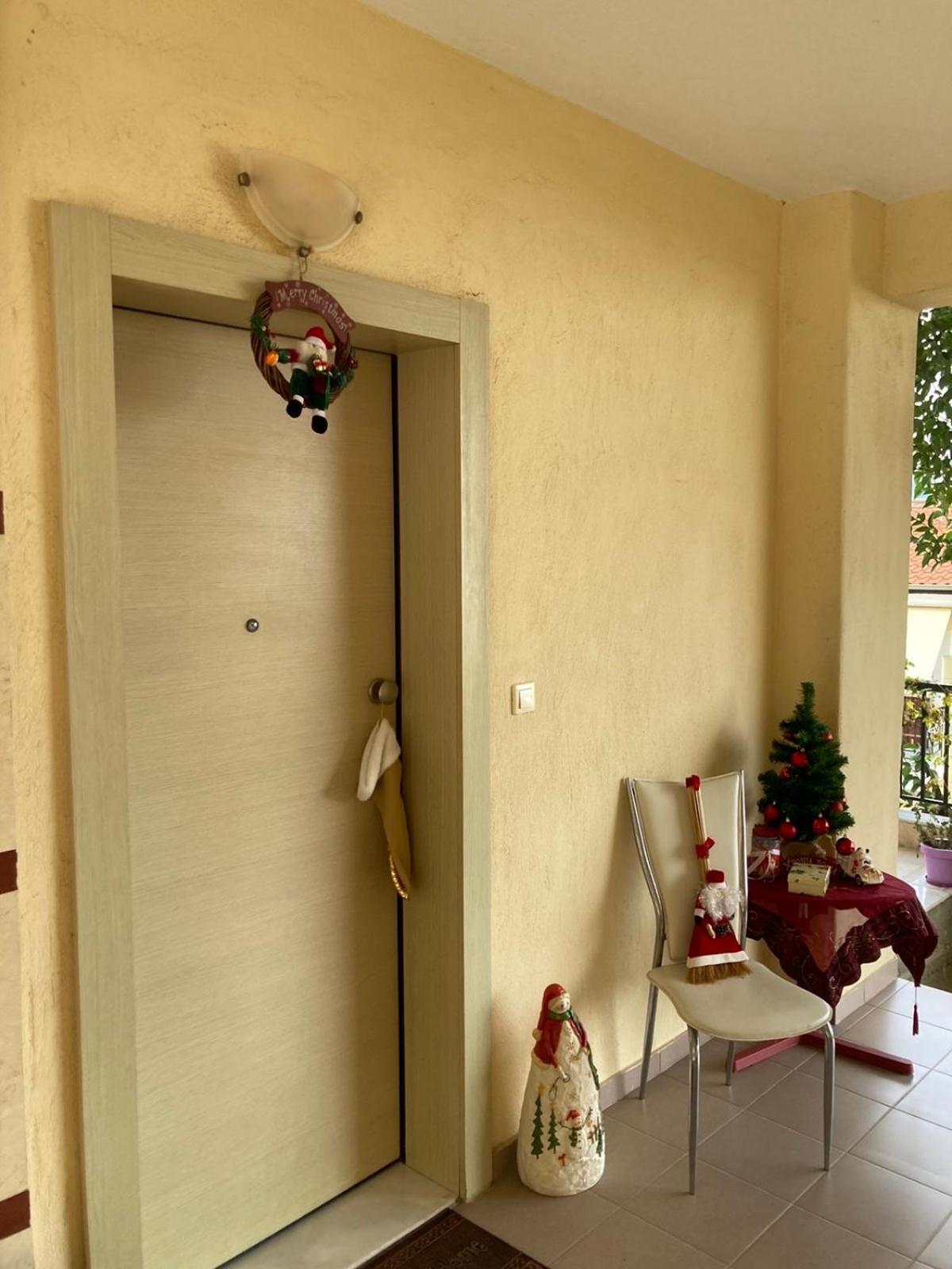 Small Apartment, Great View! Верия Экстерьер фото