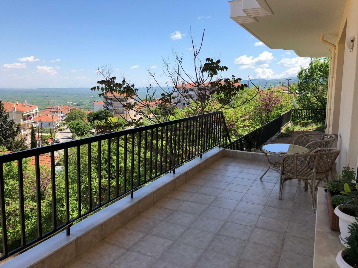 Small Apartment, Great View! Верия Экстерьер фото