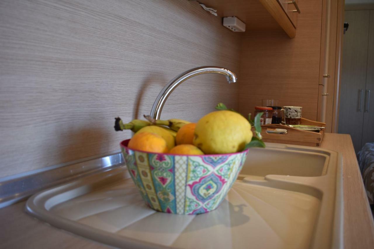 Small Apartment, Great View! Верия Экстерьер фото